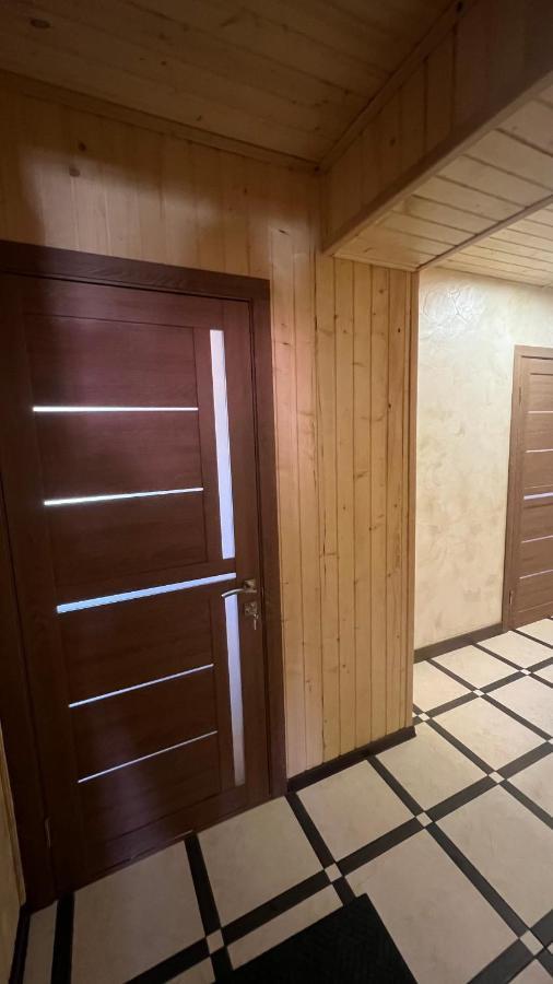 стильні та просторі «d.і.м.» Apartment Kamianets-Podilskyi