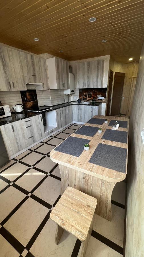 стильні та просторі «d.і.м.» Apartment Kamianets-Podilskyi