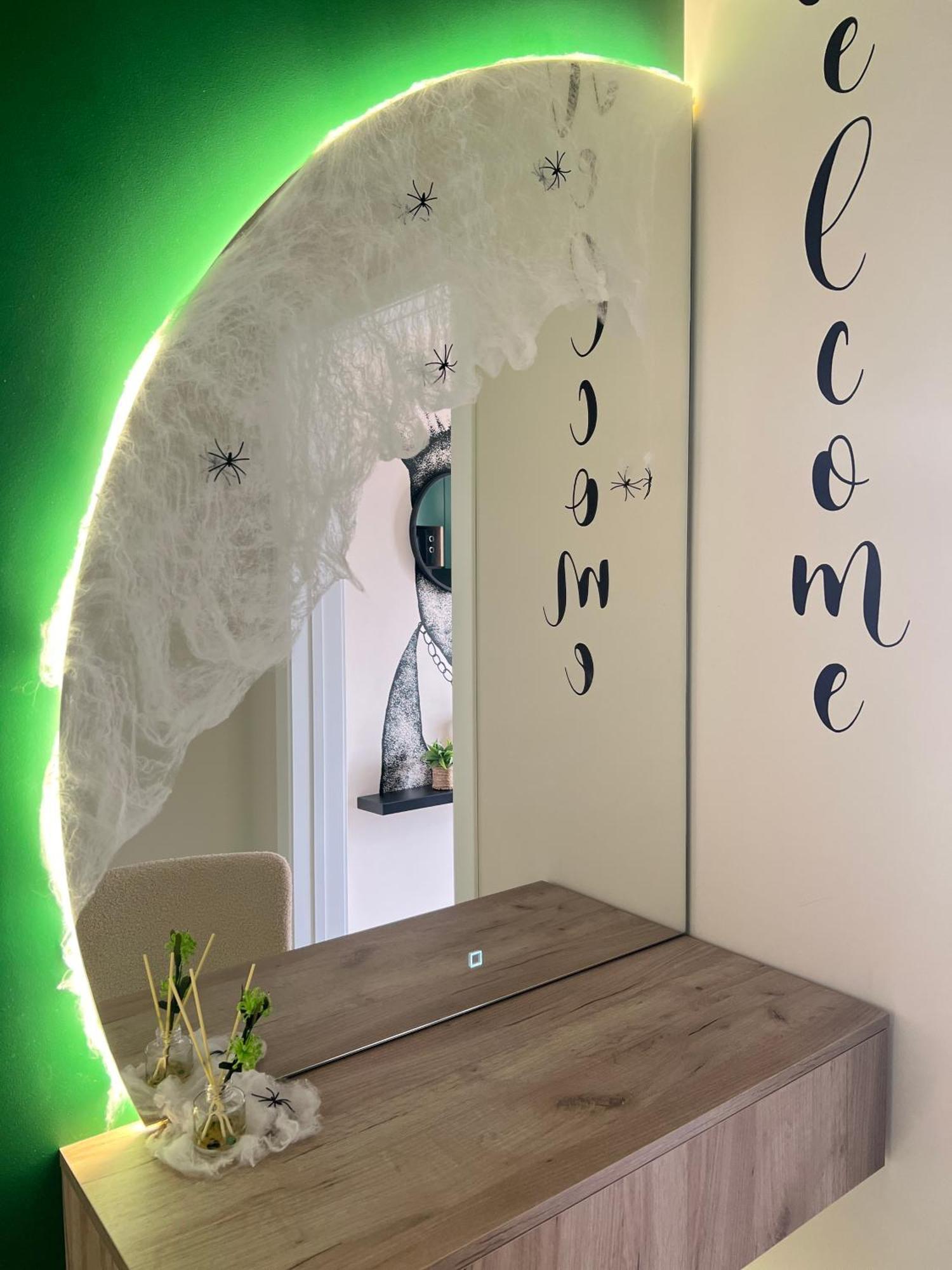 Apartment стильні та просторі «d.і.м.» Kamianets-Podilskyi
